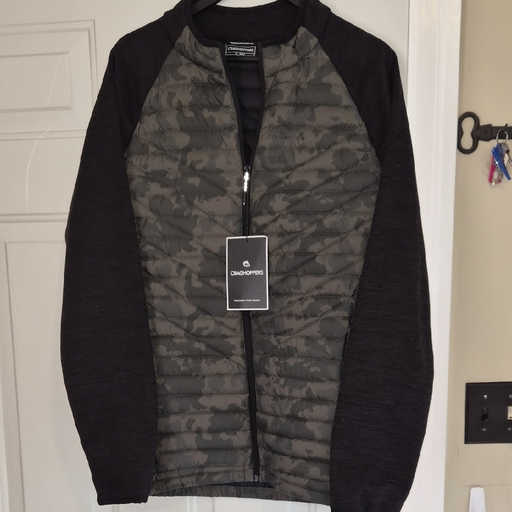 Craghoppers Men's Camouflage and Black Zip Up Jacket. Size Medium